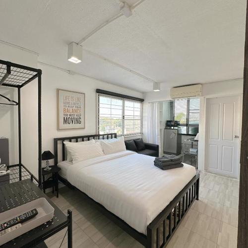 White & Black Cozy Room Heart of Nimman