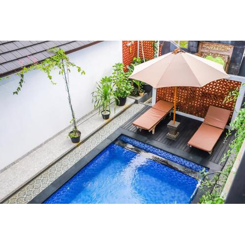 White Blue House 3 - Pvt Room, Shared Pool&Kitchen