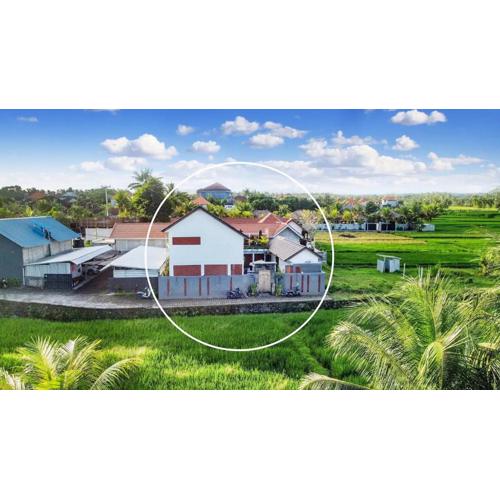 White Blue House 5 - Pvt Room, Shared Pool&Kitchen