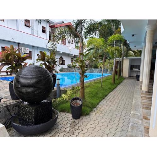 White Elephant Villa & Restaurant