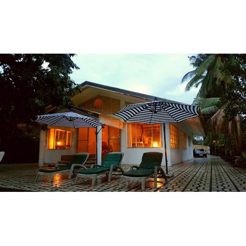 White House, Batangas