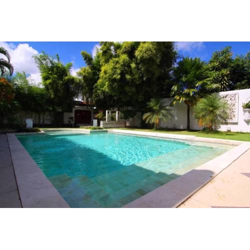 White Moon - Dream 5br Villa in Legian close to the Beach