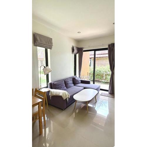 White Pearl 2BR Beachfront House Malibu Seaview