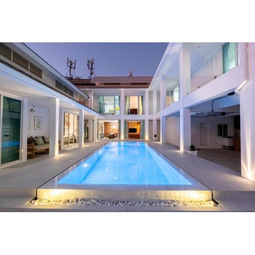 White Pool Villa Chiangmai