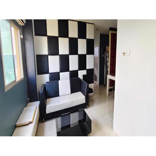 White Queen Victoria Syariah