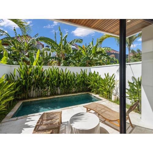 White Residence - Art & Boutique Villas
