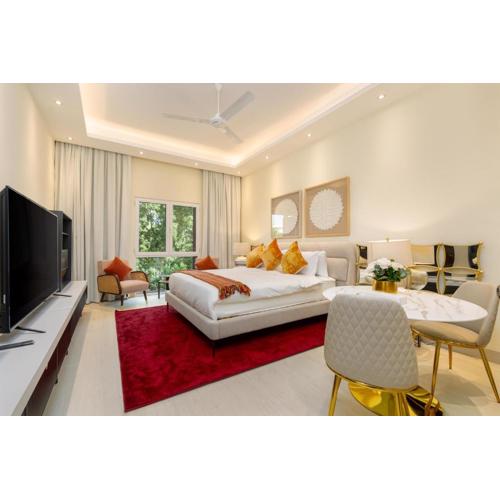 White Sage Incredible Studio Next to Metro