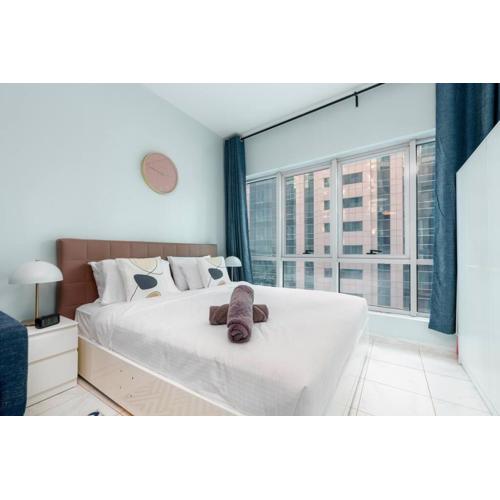 White Sage Renovated Studio Nxt to Metro