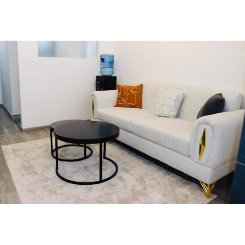 Whitehouse apartment