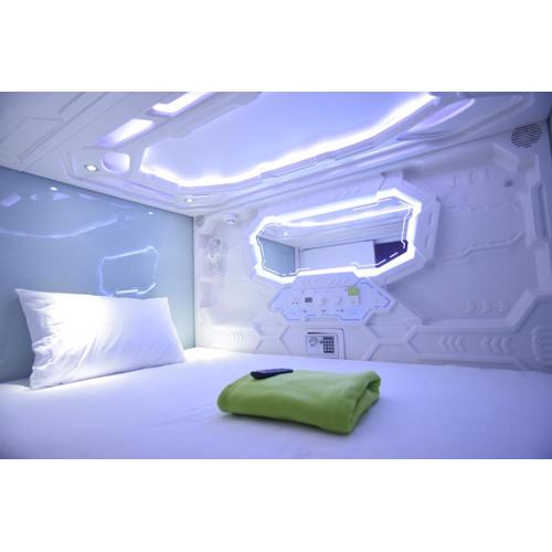 Whiz Capsule Hotel Thamrin Jakarta