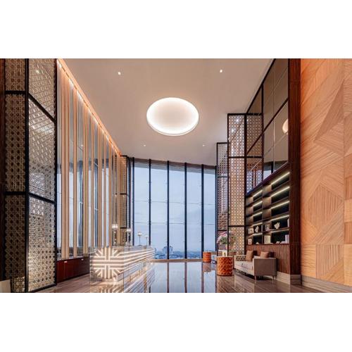 Whiz Luxe Hotel Spazio Surabaya