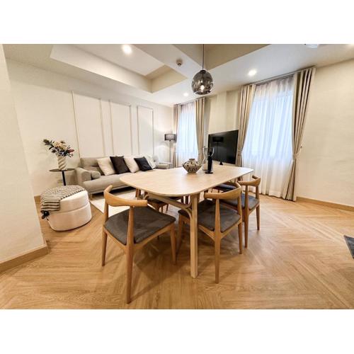 Whole Floor, 3 Bed 3 Bath, 1 min to BTS Prompong