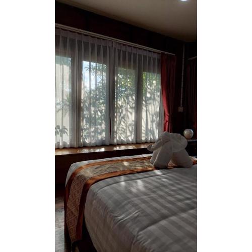 Why Worry Homestay & Café