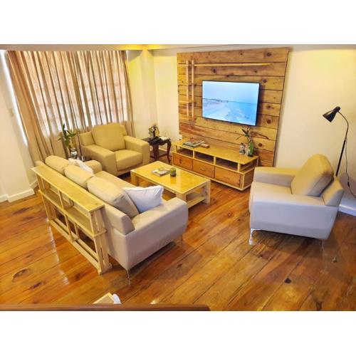 Whyte Pyne Transient House