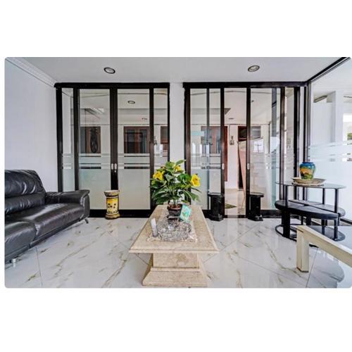 Wisma Rina Rini - Kampus Upi Cibiru