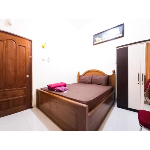 Wisma Trubus Syariah RedPartner Near RSUD Koesma Tuban