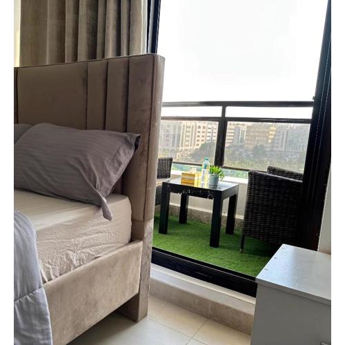 Wonder Balcony Room - Heart of Abu Dhabi