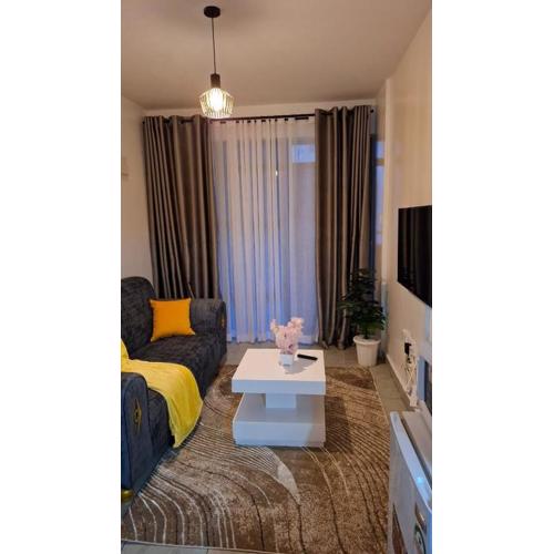 Wonder Stays-1bedroom apartment in Nairobi close to TRM Mall Roysambu