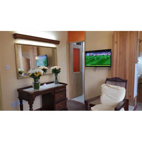 Woodmere Studio Apartments