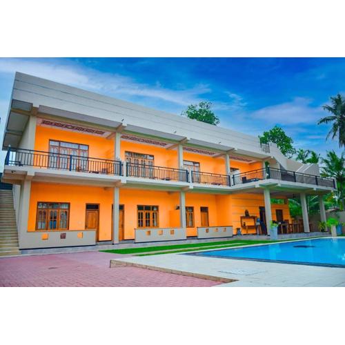 Woodnest Saayoo Resort