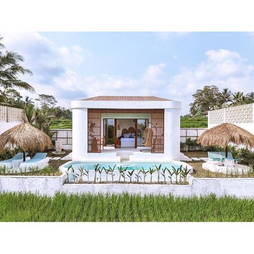 Woywoy Escape Bukian - Adults Only