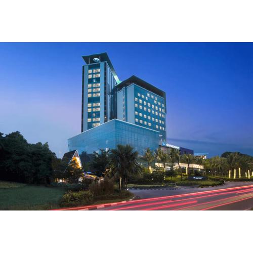 Wyndham Batam Apartment with Gym and Infinity Pool