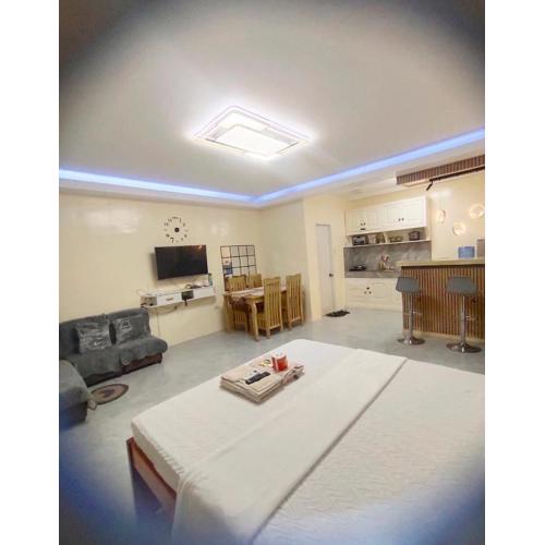 Wyne's Tiny House near Royal Farm Resort