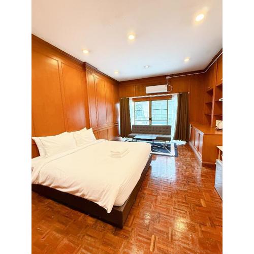 X Stay On Sukhumvit Soi 11 - สเตย์ ออน สุขุมวิท 11