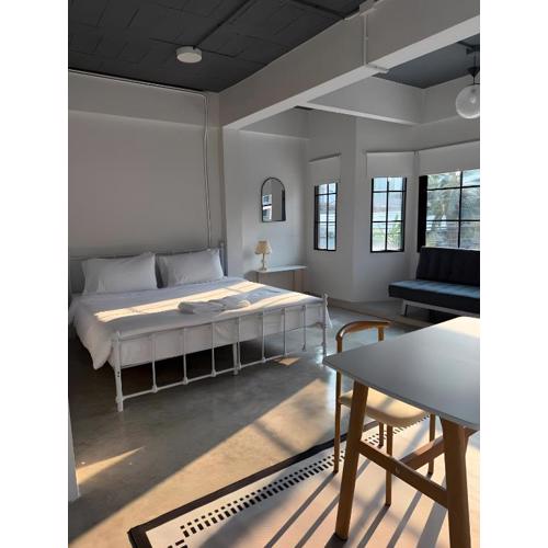 X Yellow Place Sukhumvit Soi 2 -เยลโล เพลส สุขุมวิทซอย 2