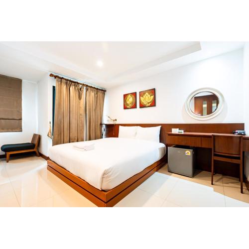 X YON INN - Sukhumvit 4 BTS NANA