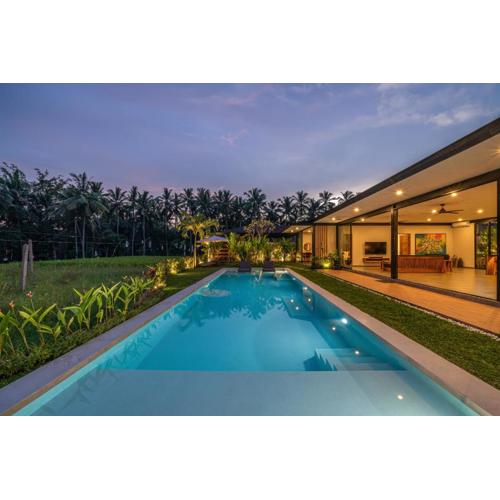 Xanadu - 5BR Ubud Designer Villa, Pool with Rice Fields Views