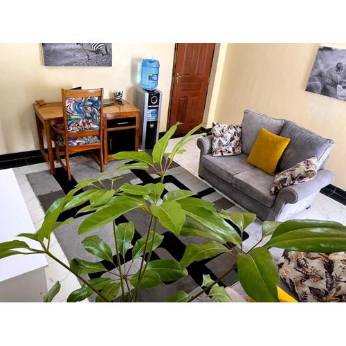 Xellent Suites- Mugi house