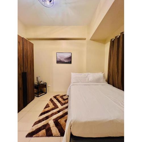 * * Y Stylish 2BR Option for 6
