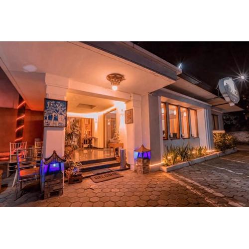 yaemal frances hotel