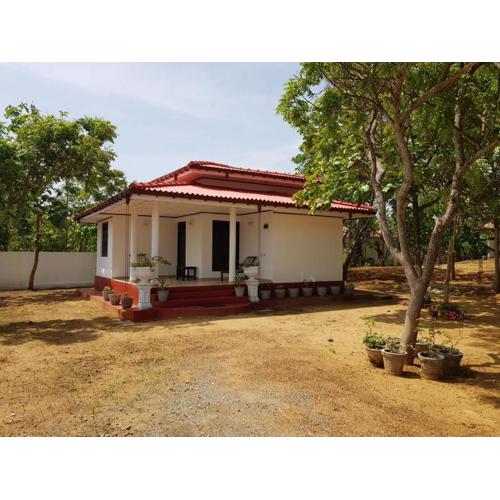 Yala Beach Resort Kirinda