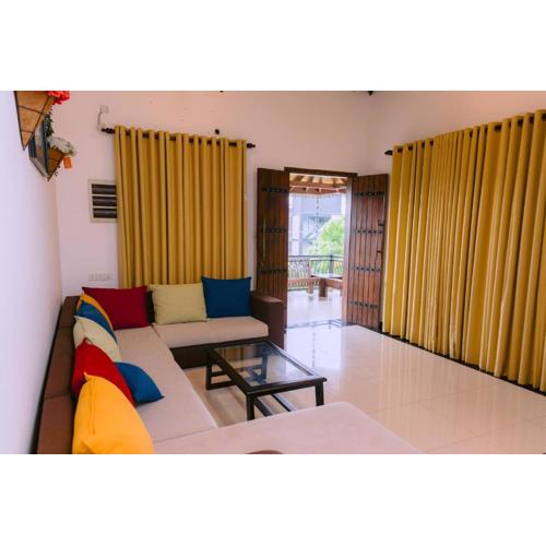 Yala Wild Hut - Backpackers Lodge