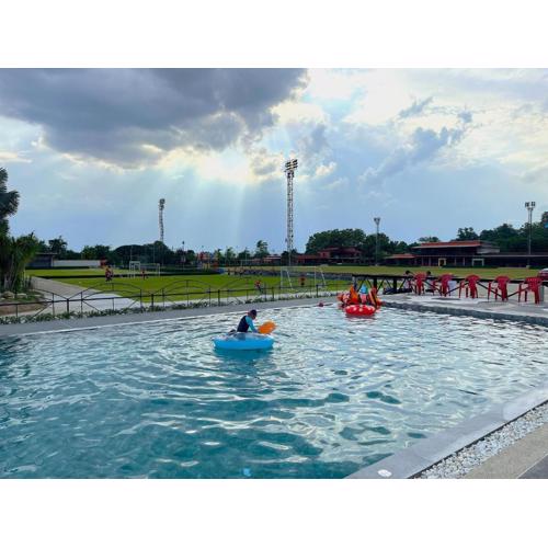 Yaowarate Sport Club and Resort ไร่เยาวเรศ