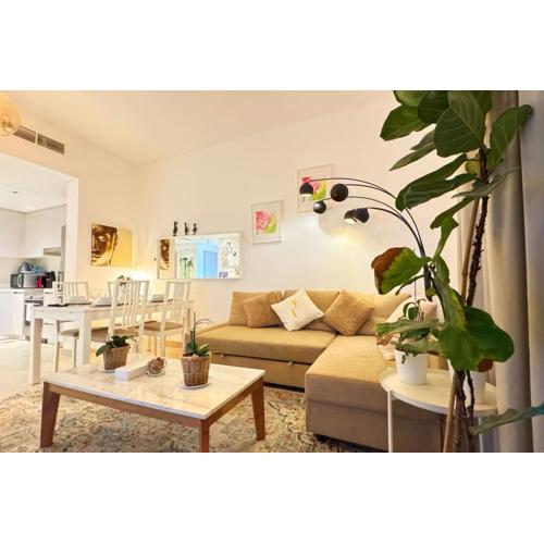 Yas Oasis 1BR - Near Yas Marina & Yas Mall