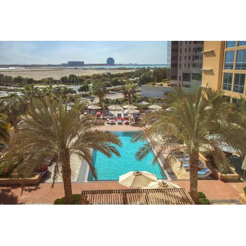 Yas Plaza Circuit by IHG