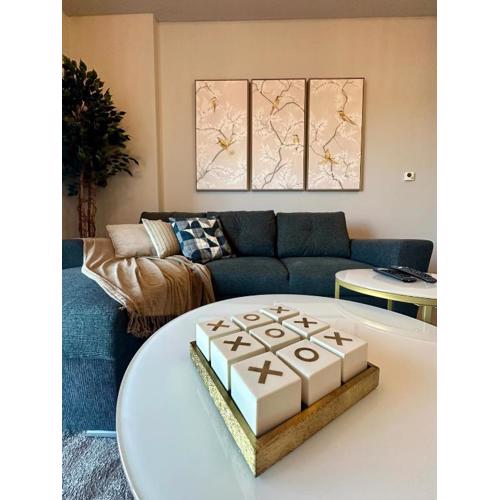 Yas Sea Views 1bhk Ferrari World & F1 Gym