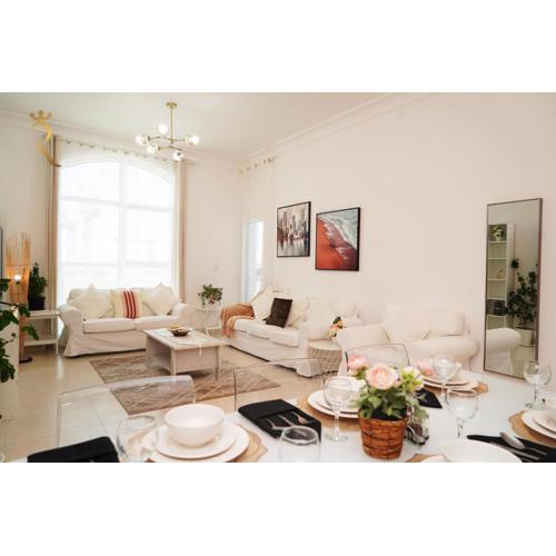 Yas Serenity - Cozy 2BR Apartment on Yas Island, Near Yas Mall