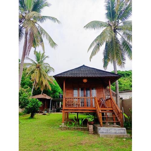 Yellow Coco Gili Gede