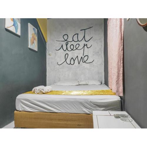 Yellow Sapphire RedPartner near Mayjend Sungkono