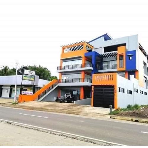 Y&M Hotel Inn ALTAVAS AKLAN