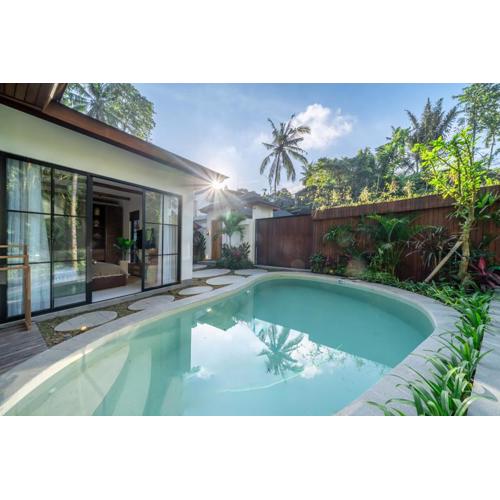 Your Parma Escape - Brand New DH Villa with Private Pool