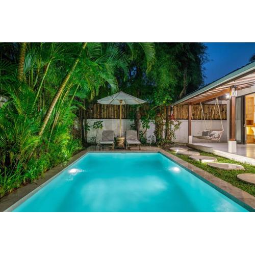 Your Private Oasis in Bali - Modern Villa, Big Pool, Lush Surroundings