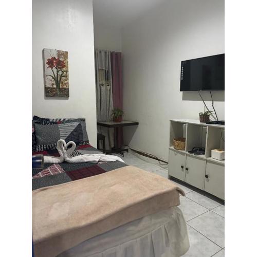 Your Tagaytay Budget Deluxe Room for 24 Hours