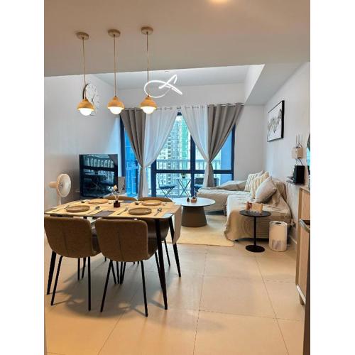 Yumi's Intimate Abode