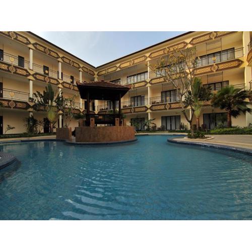 Yusro Hotel Restaurant & Convention