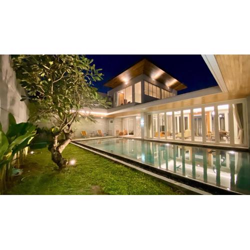 YY Villa Seminyak - 4BR Luxury Private Villa